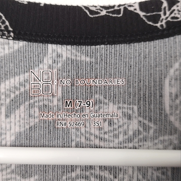 no Boundaries long sleeve ribbed top with all over design size med - Picture 4 of 6